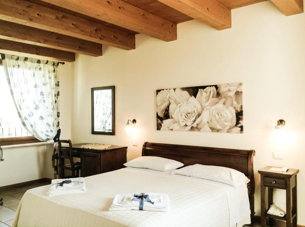 Agriturismo Anna Caterina Castelnuovo del Garda Room photo