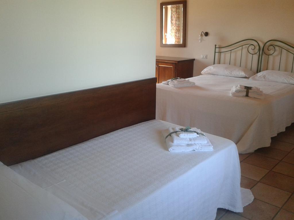 Agriturismo Anna Caterina Castelnuovo del Garda Exterior photo